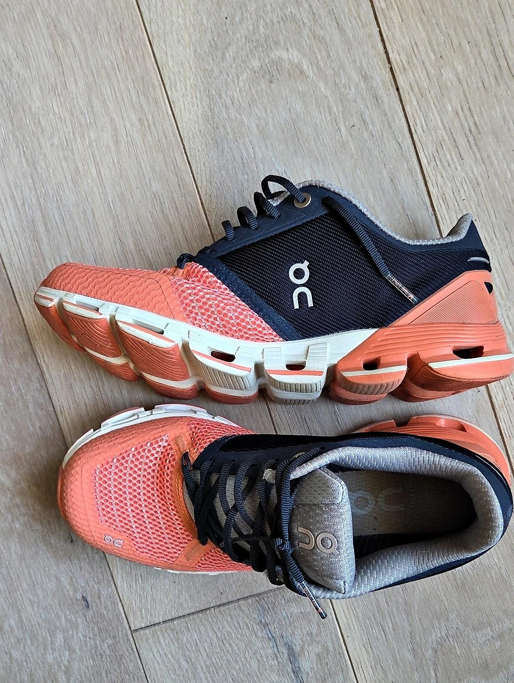 On Cloudsurfer Women's Athletic Shoes US 6.5